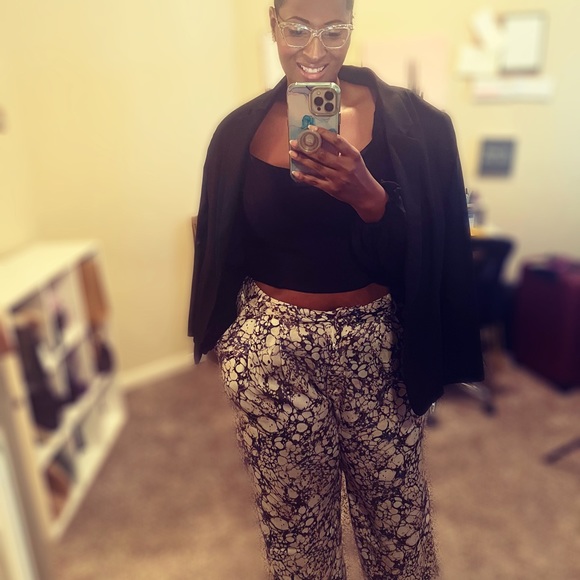 Welcomeπ I love fashion and styling π₯° - Picture 3 of 6